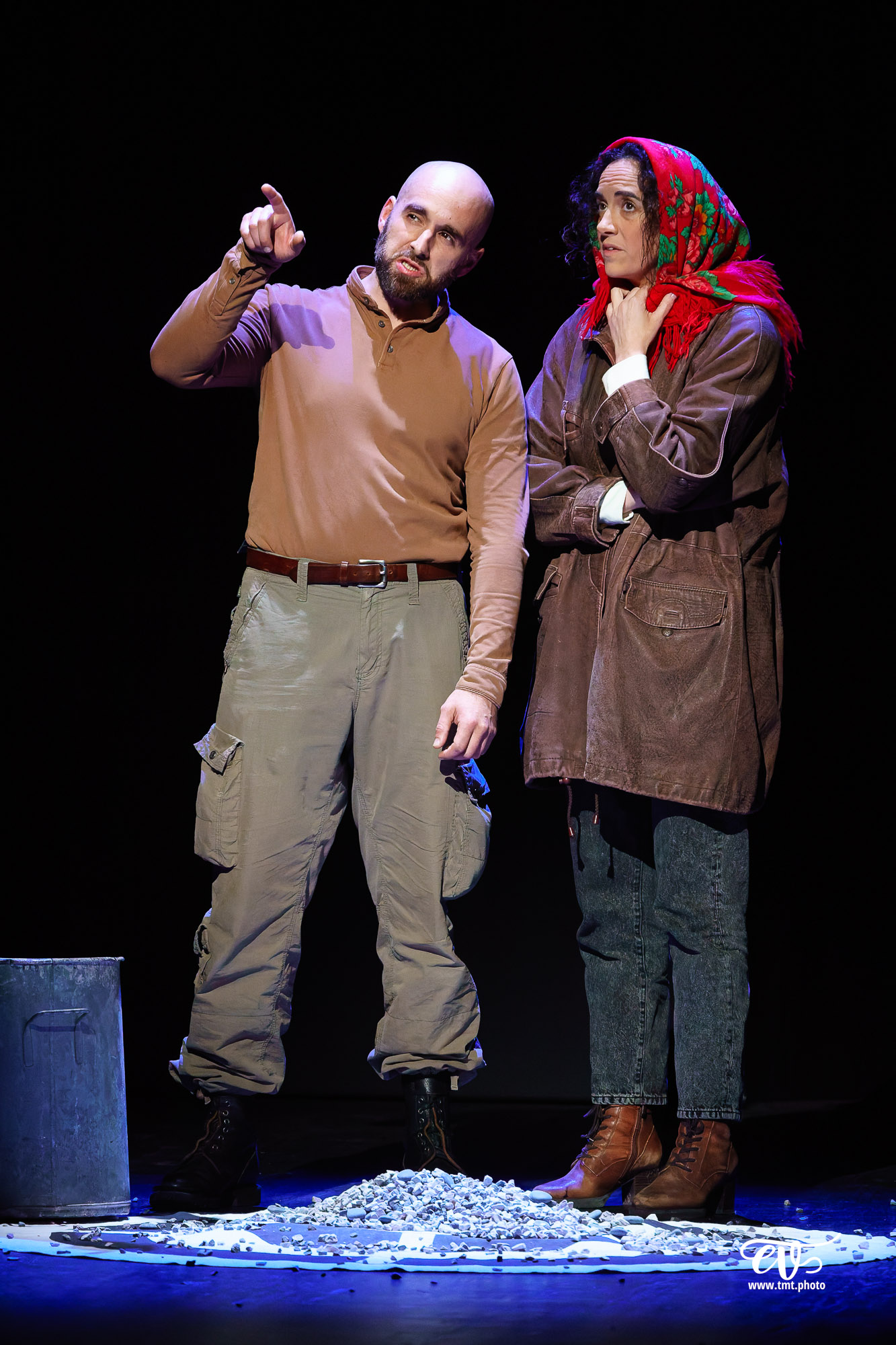 FEMME NON RÉ-ÉDUCABLE (CHOUETTE COMPAGNIE)